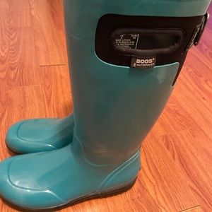 Bogs winter/rain boots. Teal